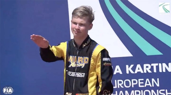 15 yaşındaki Rus pilota 'Nazi selamı' soruşturması