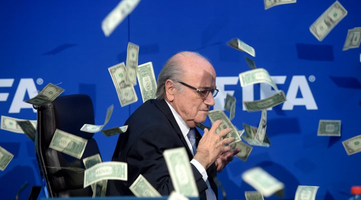 Blatter ile Platini haziranda hakim karşısına çıkacak