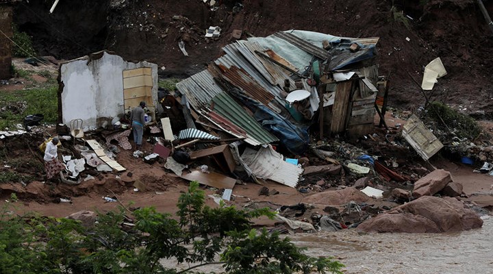 Güney Afrika'daki sel felaketinde ölenlerin sayısı 341'e çıktı