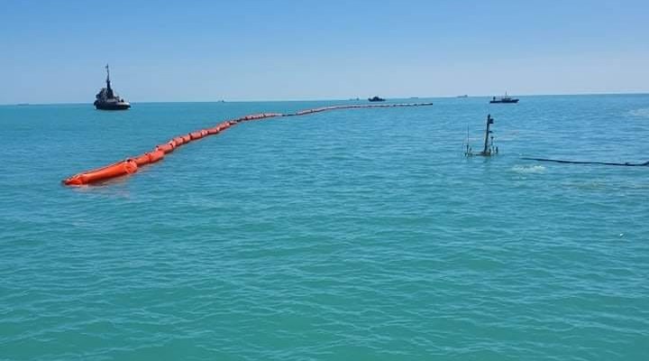 Tunus'ta batan akaryakıt yüklü gemide sızıntı tespit edilmedi