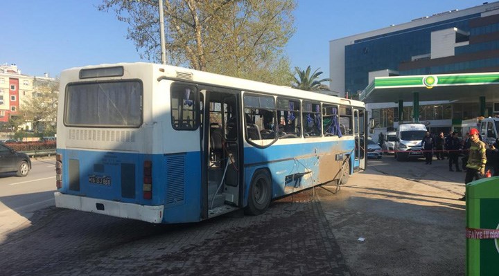 İnfaz koruma memurlarını taşıyan otobüse bombalı saldırı: 1 ölü, 4 yaralı