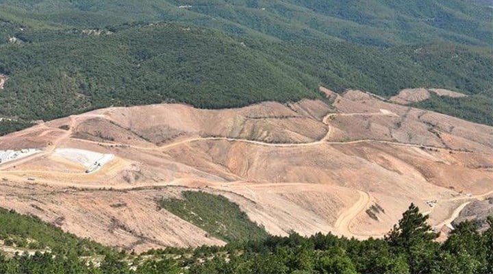 Maden şirketleri ülkeyi kapattı