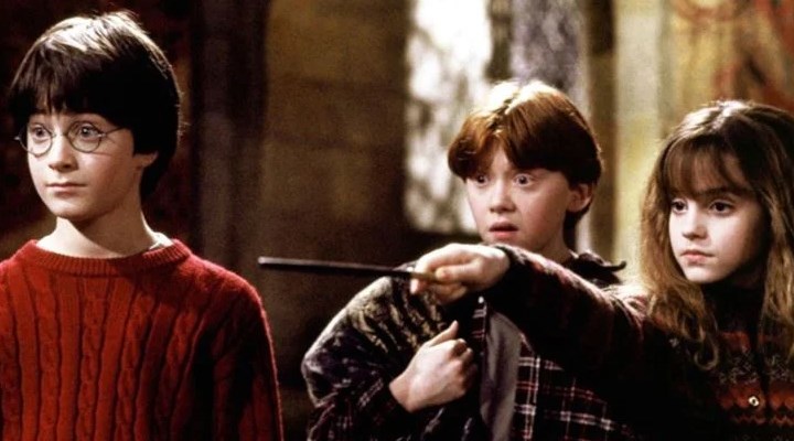 Harry Potter serisinin ilk kitabı açık artırmada: 'Hayatta kalan tek nüsha'