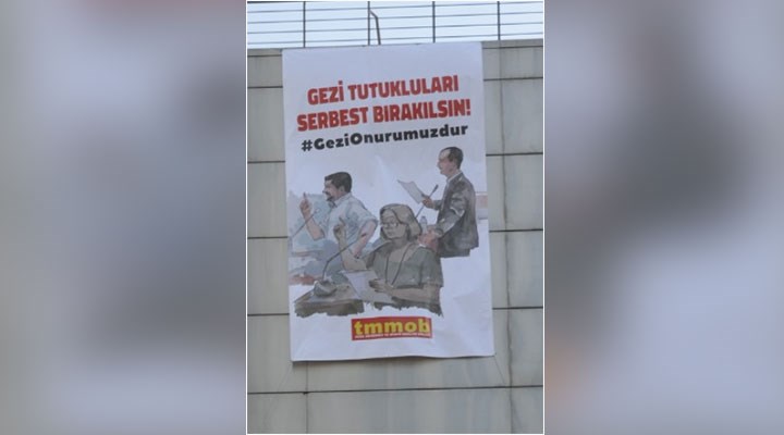 TMMOB'un Gezi Davası pankartı savcılık talimatıyla indirildi