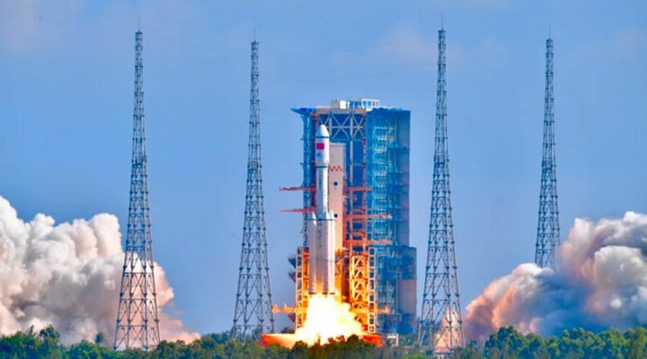Çin, Tiencou-4 kargo mekiğini uzaya yolladı