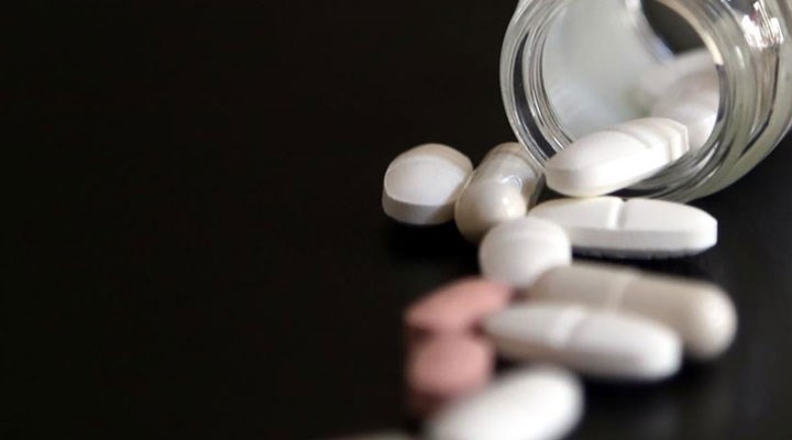 Yeni ilaçlarda yaşanan ithalat sorunu Meclis gündeminde: Hastalar ilaçların yüzde 79’una erişemiyor