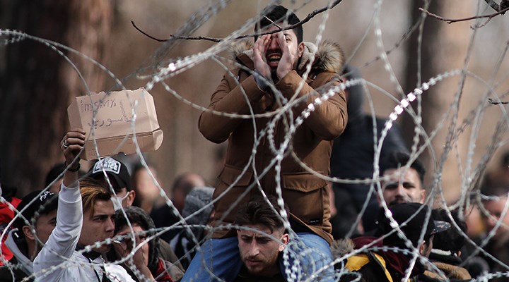 Mülteci krizi iktidarı köşeye sıkıştırdı: Saray’ın ‘ensar’ı, Batı’nın tutumu