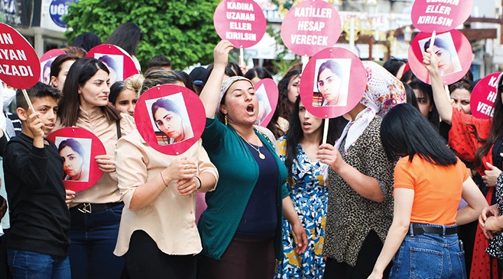 Silopi’de cinayete karşı kadınlar sokağa çıktı