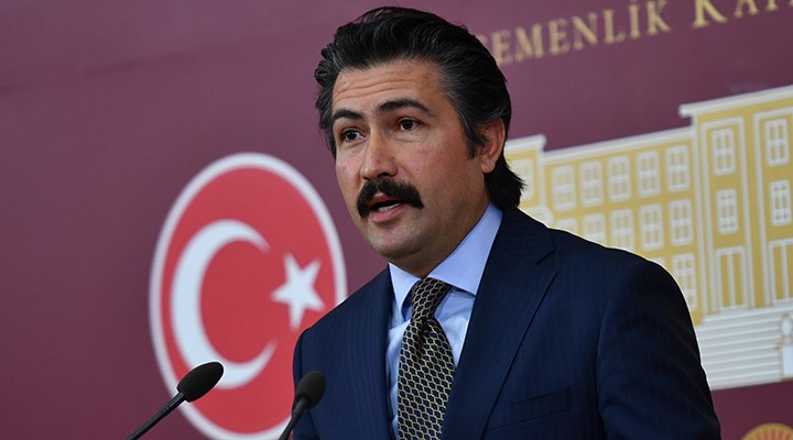 AKP'de Cahit Özkan görevden alındı