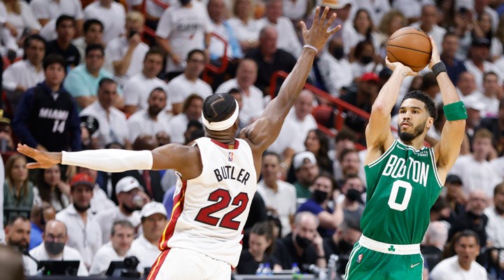 NBA Doğu Konferansı finali: Celtics, Heat karşısında seriyi 1-1'e getirdi