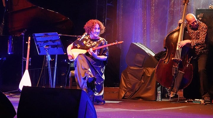 AKP'nin konserini iptal ettiği Aynur Doğan, Ankara'da sahne aldı: Bir arada şarkı söyleyebiliyoruz