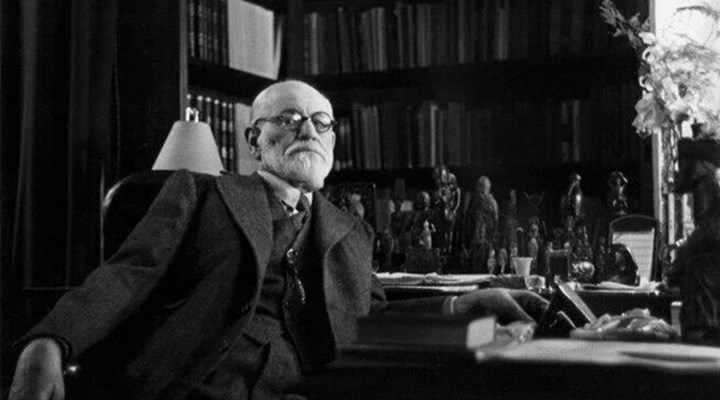 Anthony Hopkins, Freud'a hayat verecek