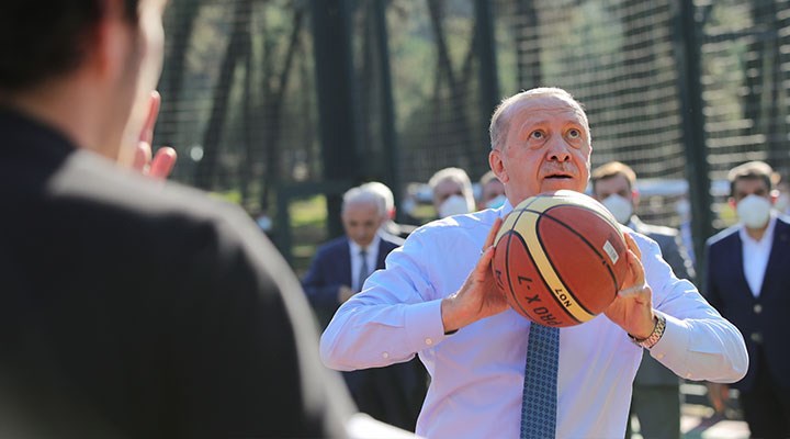 Erdoğan: Bakan arkadaşlarımızla her hafta basket oynuyoruz, skorer noktasında bir numara benim