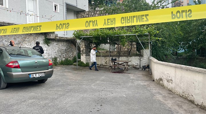 Bursa'da bir erkek, bir kadını öldürdükten sonra intihar etti