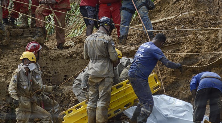 Brezilya’daki toprak kaymasında can kaybı 44’e yükseldi, 56 kişi kayıp
