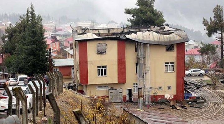 Aladağ'da 12 kişinin yaşamını yitirdiği yurt yangını davasında sekiz kişiye hapis cezası