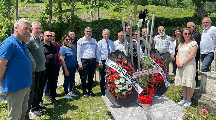 CHP, Metin Lokumcu'yu mezarı başında andı