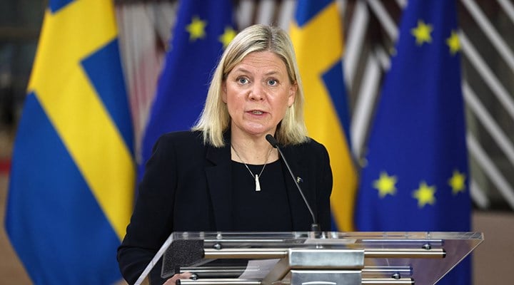 İsveç Başbakanından gensoruya karşı istifa resti