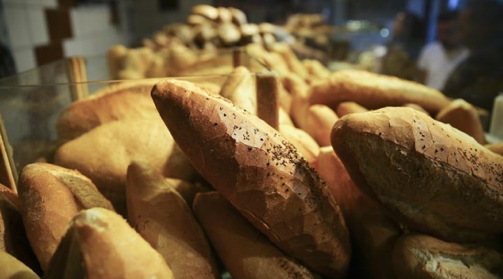 Fırıncı esnafı: "Halk taze ekmek alamadığı için bayat ekmeği ucuza satıyoruz"