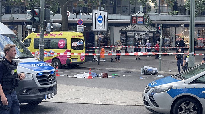 Berlin'de bir araç kalabalığa daldı: 1 ölü, 30 yaralı