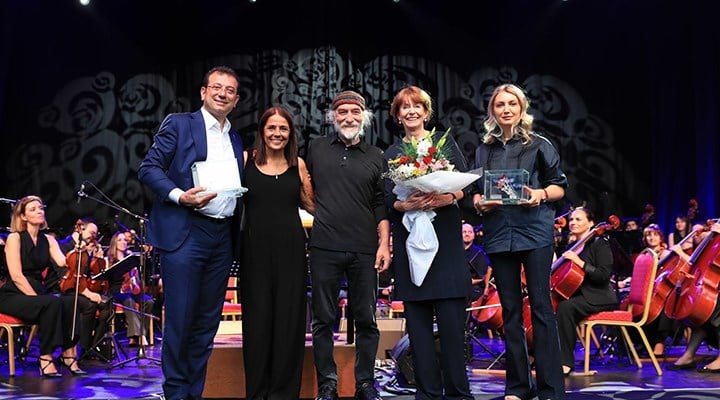 İmamoğlu'ndan konserde Yunanistan mesajı