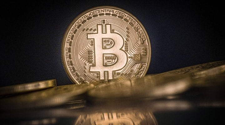 Bitcoin 18 bin doların altını gördü