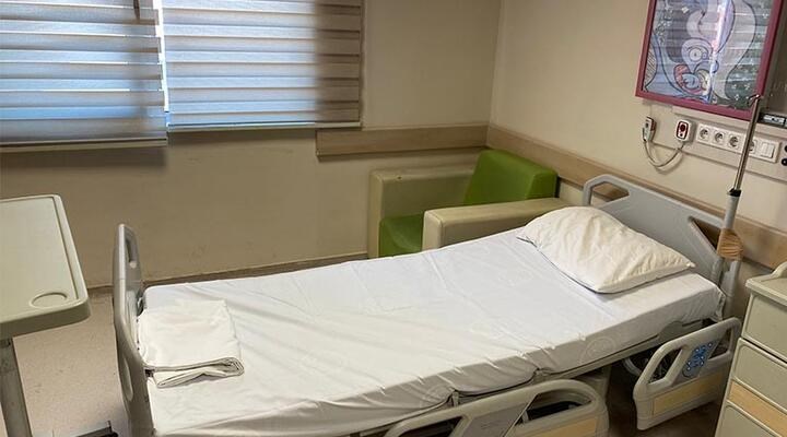 Cebeci Çocuk Hastanesi'ndeki Covid-19 servisleri kapatıldı