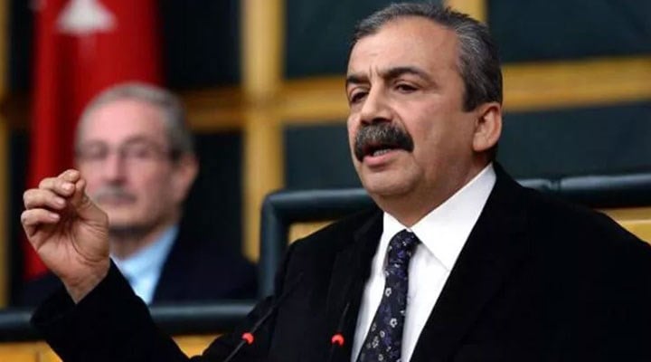 Sırrı Süreyya Önder’in "Erdoğan’ın geçmişi şaibeli" ifadesine hapis cezası verildi