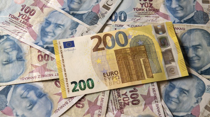 Dolar güne 17, euro 18 liranın üzerinde başladı