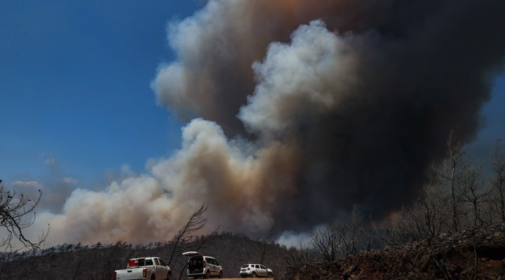 Marmaris Belediyesi: Yangın kontrol altına alınmadı
