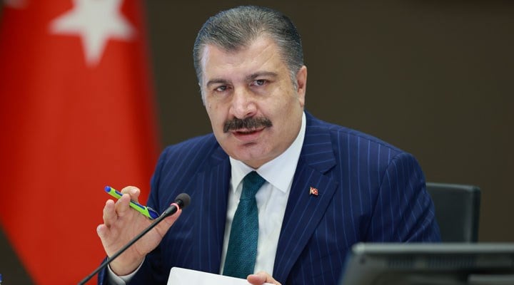 Fahrettin Koca'dan "Türkiye'de hekimlik yeni bir döneme girdi" iddiası
