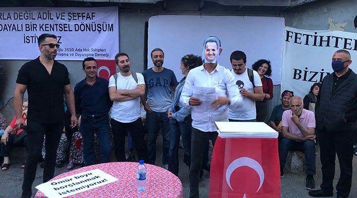 AKP’li Başkan Fetihtepe’ye gelmeyince kürsüye ‘Maskeli Yıldız’ çıktı