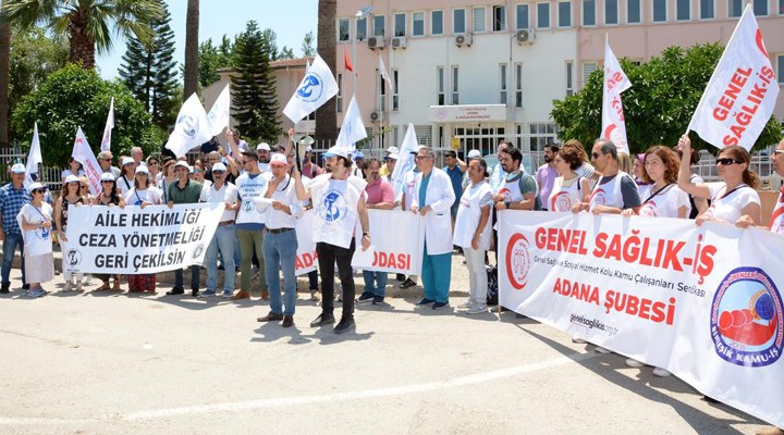 Adana'da aile hekimleri 2 gün iş bıraktı