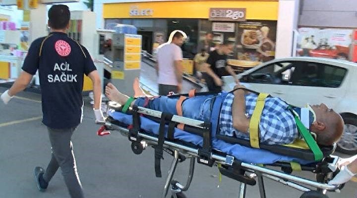 Sarıyer'de otomobil akaryakıt istasyonuna daldı: İki yaralı