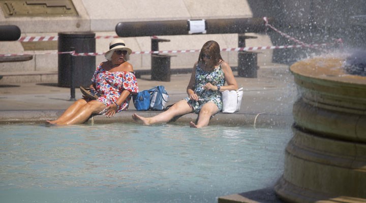Avrupa'da aşırı sıcaklar: 2 ülkede 10 günde 1700'den fazla kişi öldü
