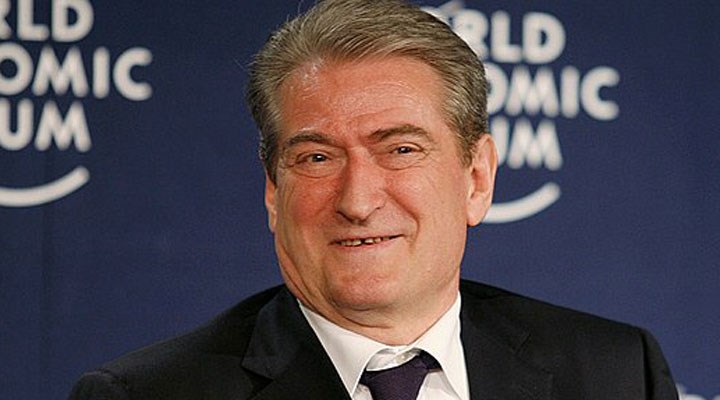 İngiltere, eski Arnavutluk Başbakanı'nı istenmeyen kişi ilan etti