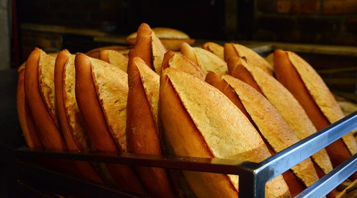 Kars'ta ekmeğe zam: 4 liradan satılacak
