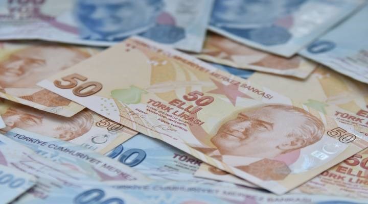 Dünyada faiz artıyor Türkiye’de risk birikiyor: Ekonomi daha da kırılgan oldu