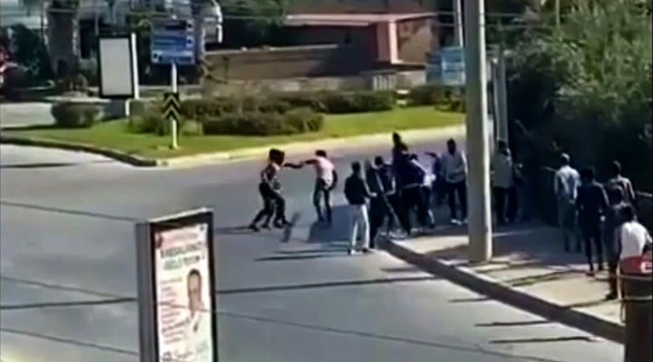Fethiye'de sokakta kavga eden gruptan 6 kişi, sınır dışı edildi