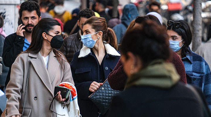Prof. Dr. İlhan: Günlük vaka 50 bin, kalabalıkta maske takın