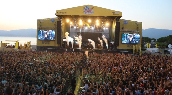 Müzisyenlerden Zeytinli Rock Festivali'nin iptal edilmesine tepki: Bu yaz, yasakçılığın son yazıdır