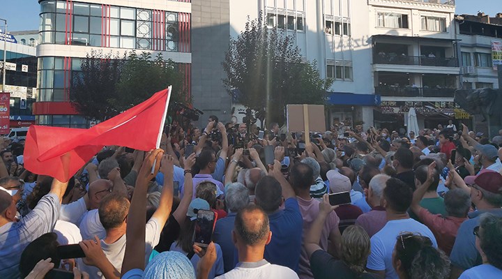 Kılıçdaroğlu'nun esnaf ziyareti mitinge dönüştü: Birileri korkuyor, panik içinde