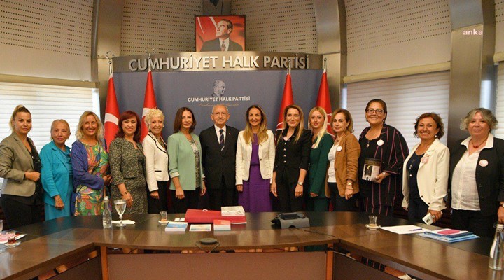 Kılıçdaroğlu, KADER heyetiyle bir araya geldi: Kadınları örgütleyin, kendi adaylarını çıkarsınlar