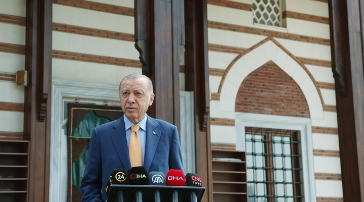 Erdoğan, Ahmet Şık'ı hedef aldı: Teröristin tekidir, paçasını nasıl kurtaracak ona baksın