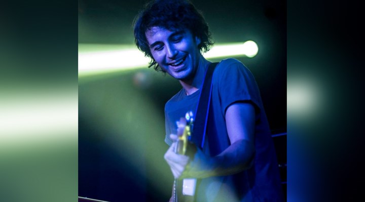 Müzisyen Batu Kurnaz ilk solo albümünü anlattı: "Başından beri böyle bir müzik yapmak istiyordum"