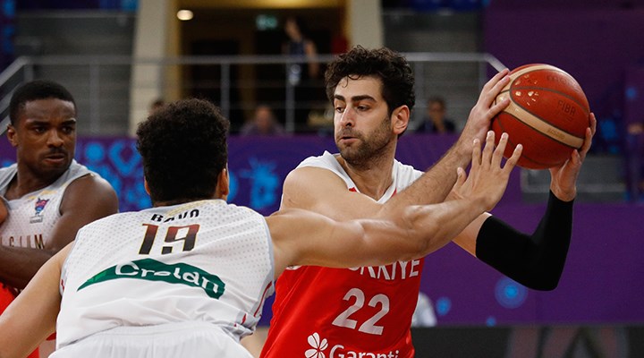 Türkiye A Milli Basketbol Takımı, 2022 Avrupa Şampiyonası'nda son 16 turuna yükseldi