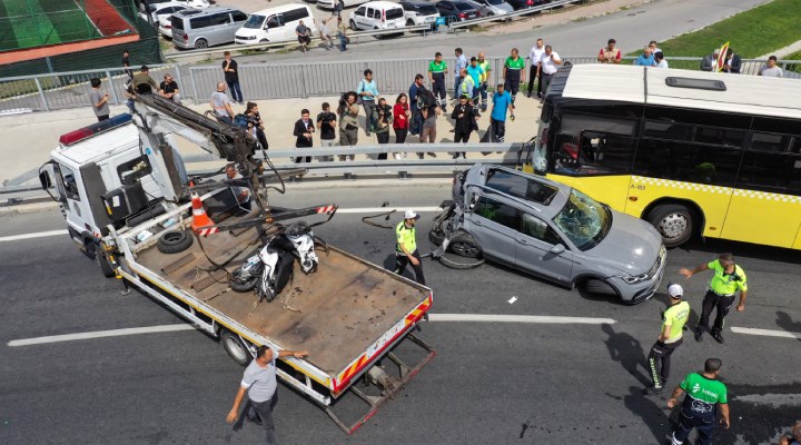 Yenikapı'da İETT otobüsü çok sayıda araca çarptı: 14 yaralı