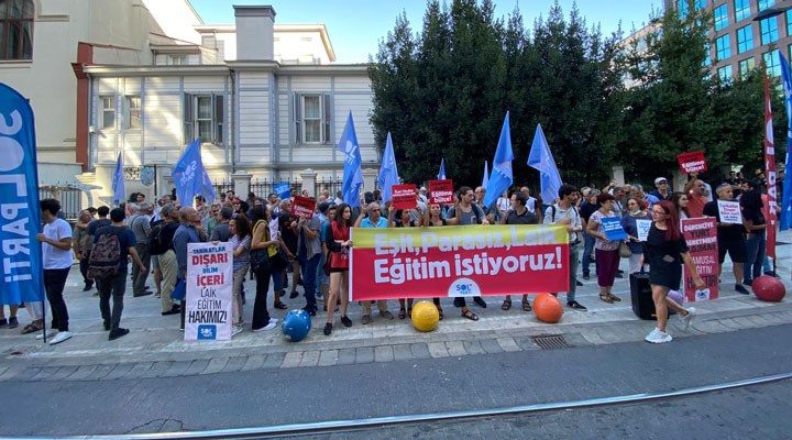 SOL Parti’den Türkiye genelinde ‘eşit, parasız, laik eğitim’ eylemleri: Hurafelerin değil bilimin hakim olduğu okullar için mücadele edeceğiz
