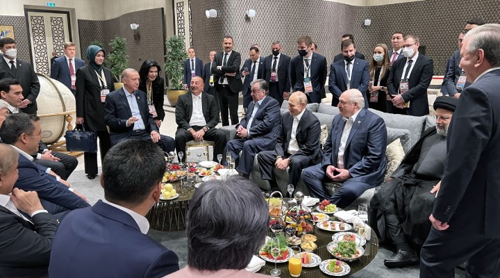 Erdoğan, Semerkant'ta liderlerle bir araya geldi