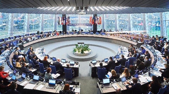 Avrupa Birliği Bakanlar Komitesi'nden Osman Kavala'nın derhal serbest bırakılması için Türkiye'ye çağrı